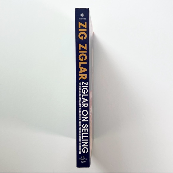 Ziglar on Selling : The Ultimate Handbook for the Complete Sales Professional - Picture 3 of 4